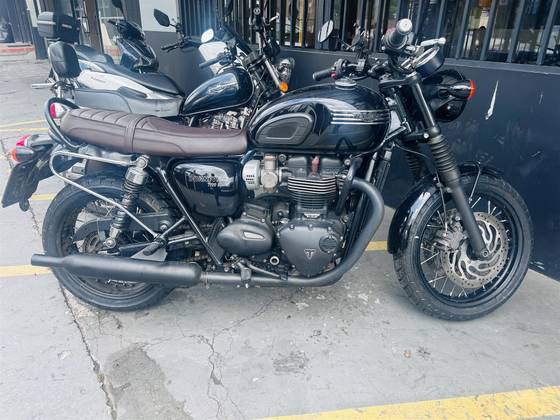 TRIUMPH BONNEVILLE T120 BLACK 1200 